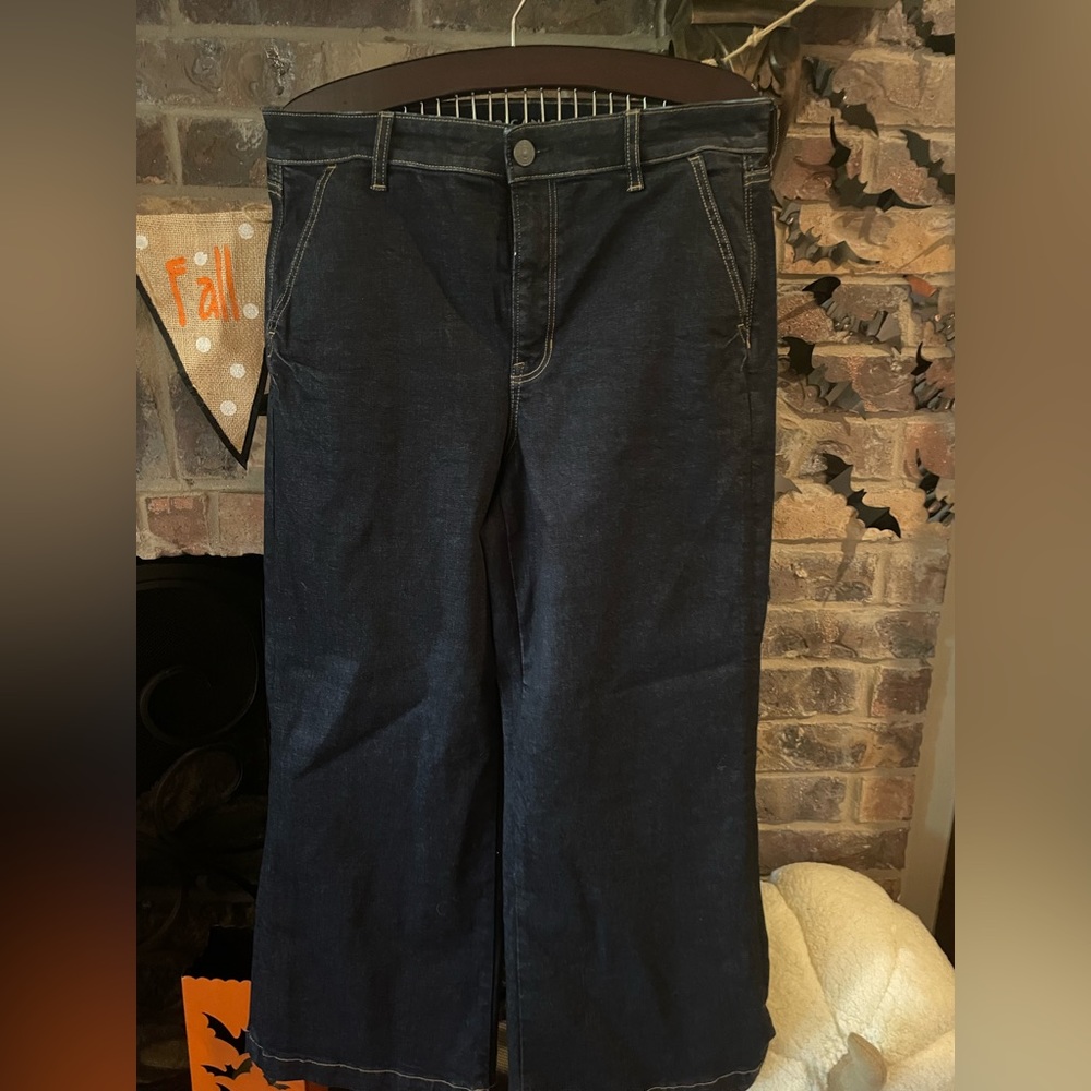 American Eagle Wide Leg Jeans